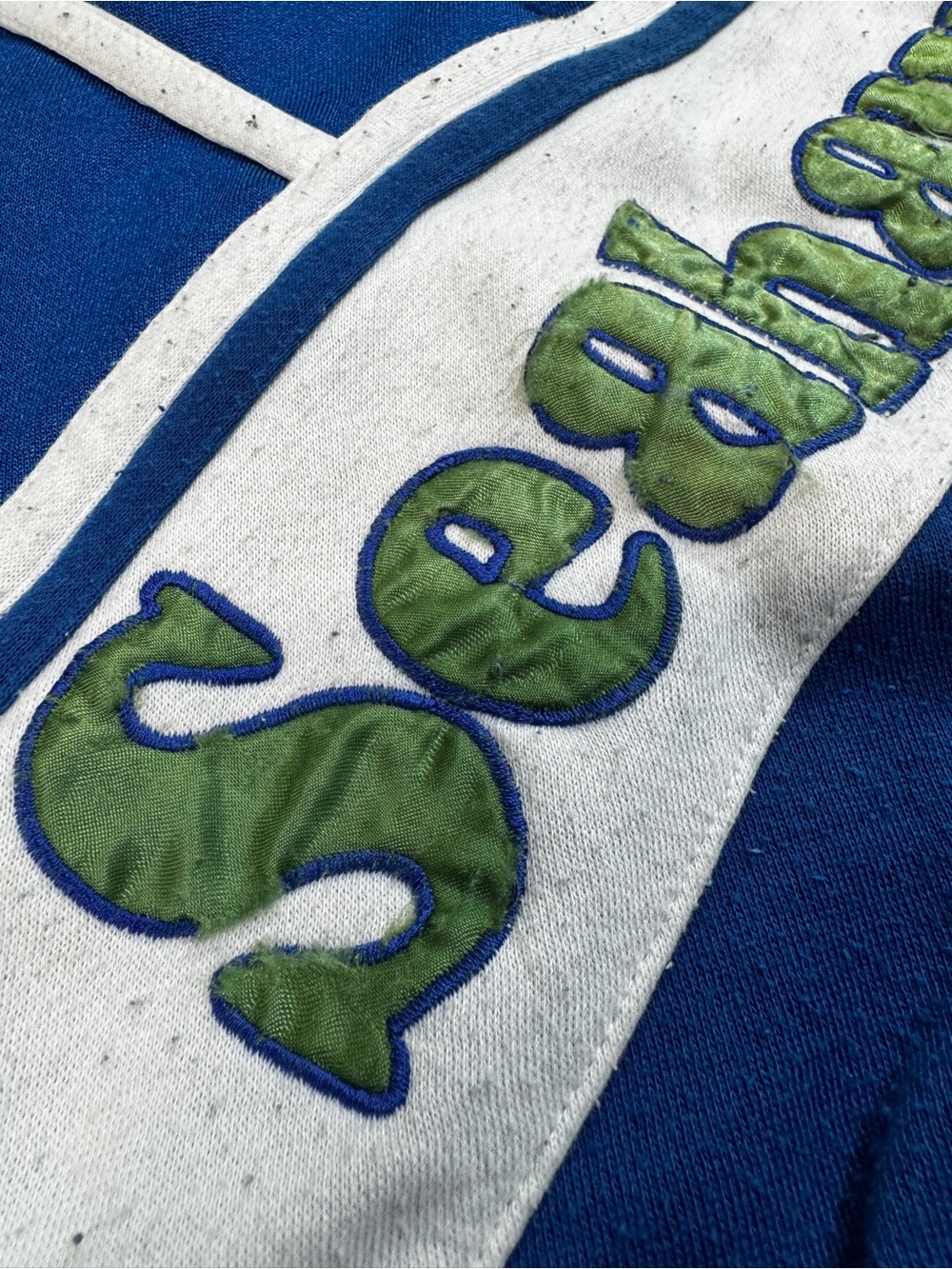Seattle Seahawks Vintage 80s Starter Sweatshirt - NFL Football Sweater - Picture 4 of 11